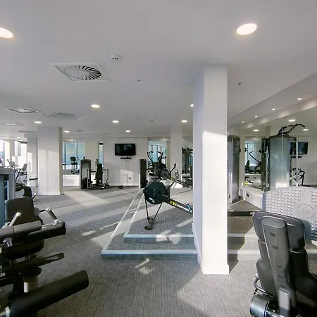 Snuggle Inn - Riverside Apartments - Views Over Looking London River Thames, Close To O2 Arena, London Excel, London City Airport, Thames Clipper- River Boat Service, Woolwich Ferry, Onsite Parking, Twin Room Option Available Exterior foto